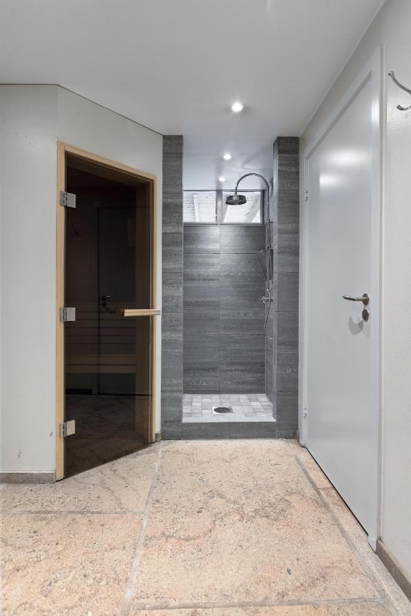 Fantastic 4 Bedroom Home In Bromma With Everything Stockholm Luaran gambar